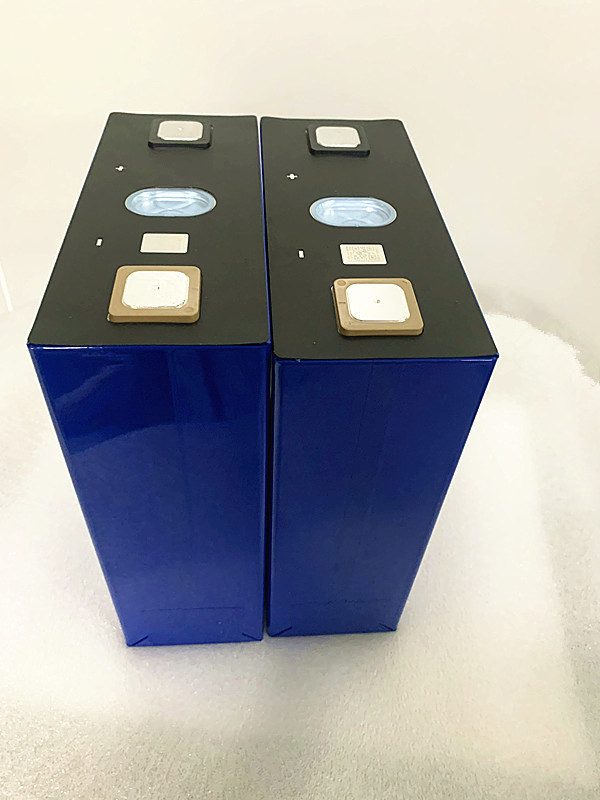 5.9kg Πρισματική μπαταρία για βαρέα φορτηγά και κοντέινερ